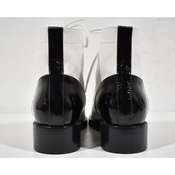 Chanel 21P White Black Crumpled Shiny CC Combat Lace Up Tie Ankle Short Boots 40 - Picture 11 of 12